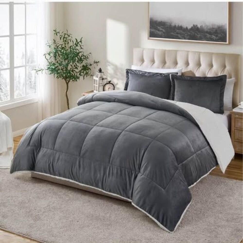3 Pieces King Sherpa & Faux Fur Reversible Comforter Set Grey/White NEW